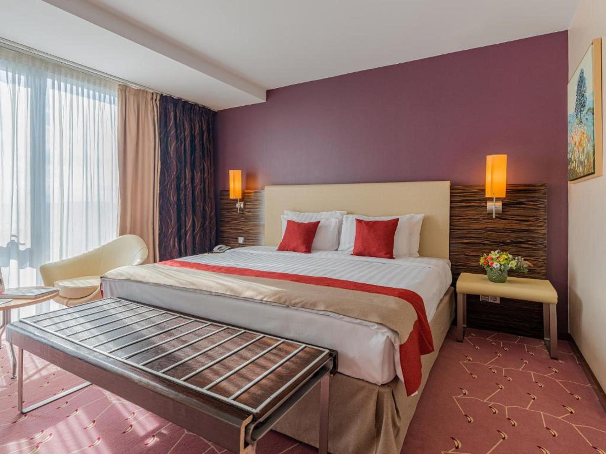 Ramada Sibiu Hotel Exterior photo