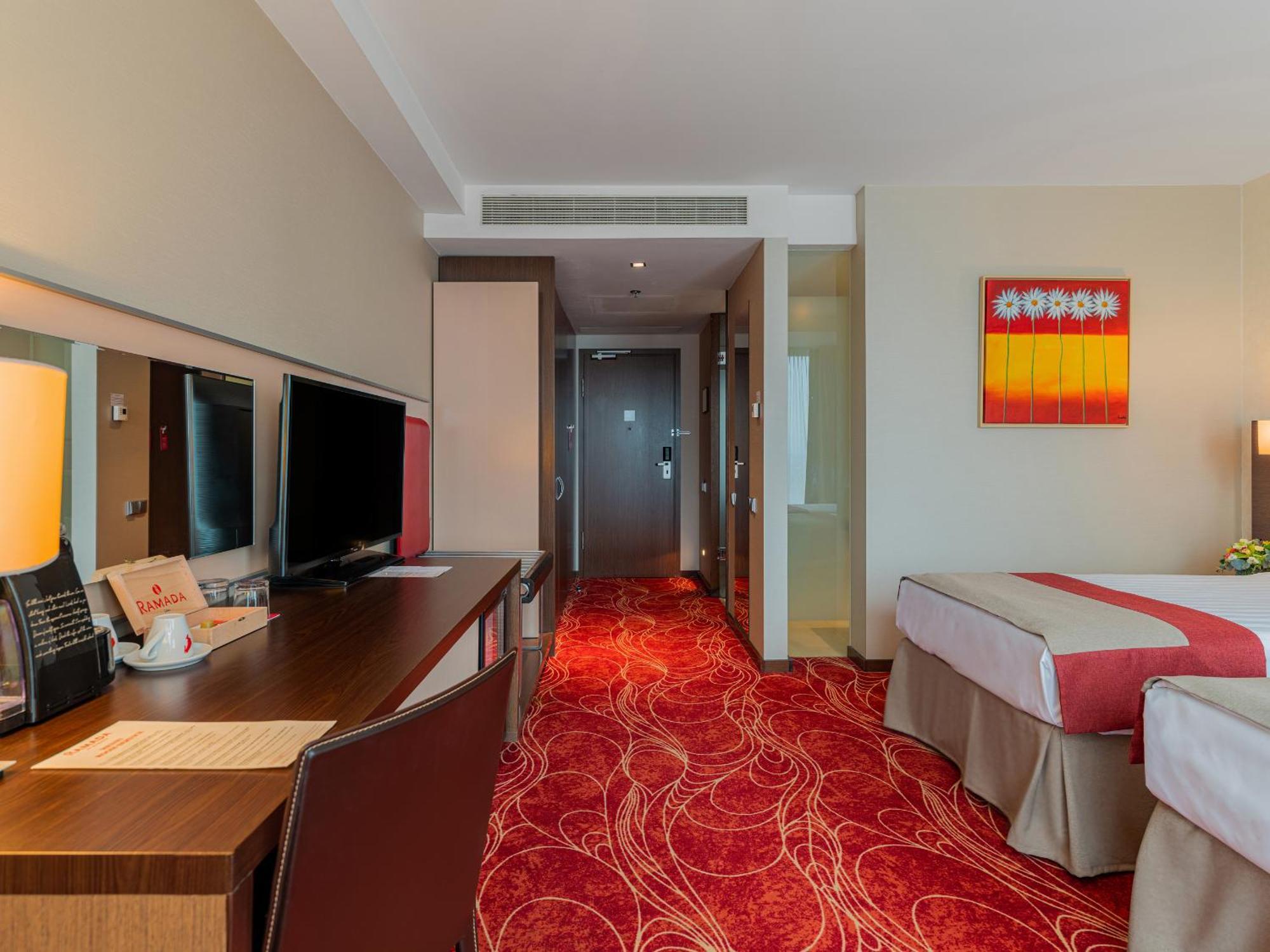 Ramada Sibiu Hotel Room photo