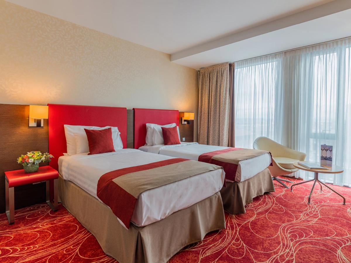 Ramada Sibiu Hotel Exterior photo