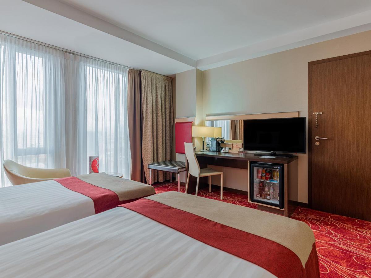 Ramada Sibiu Hotel Exterior photo